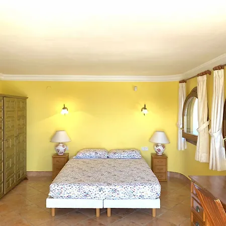 Villa Castillo Vistamar Nova Sun *